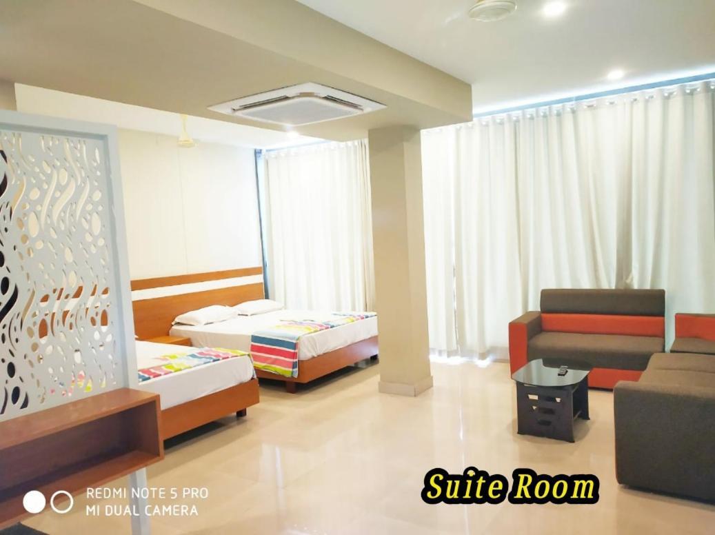 Tirur Tourist Home Bagian luar foto